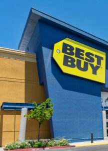 Best Buy consumer electronics company store entrance, facade and exterior with customer car parked in front - Mountain View,California, USA - 2021 2022/01/iStock-1312345489-e1641360894416.jpg 